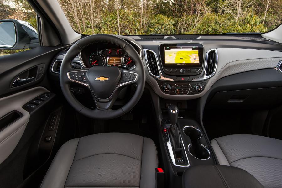 Торпедо Chevrolet Equinox 2017 года  (фото 7 из 29)